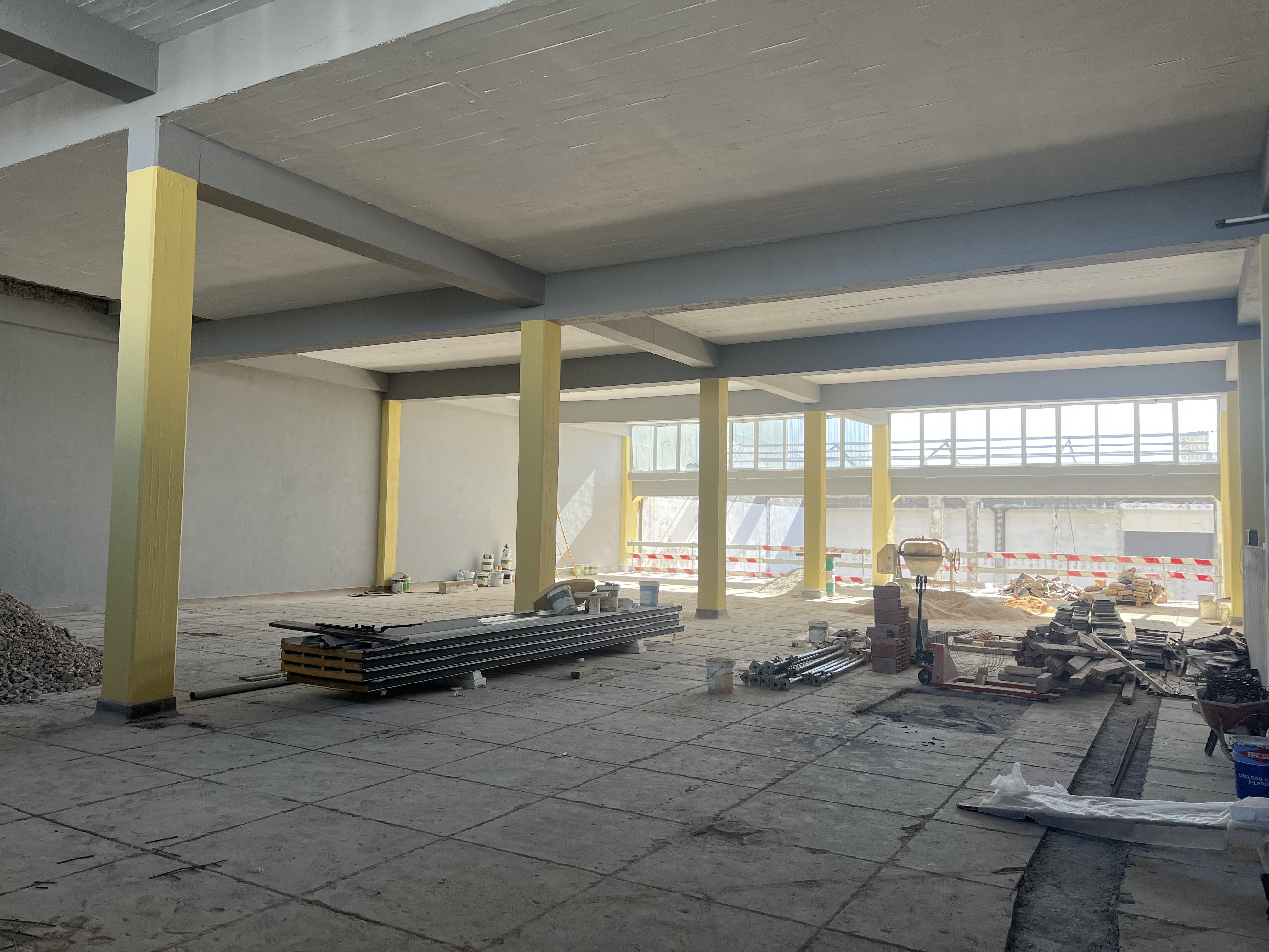 Armazém Rua 1 de Maio 16 - A 2