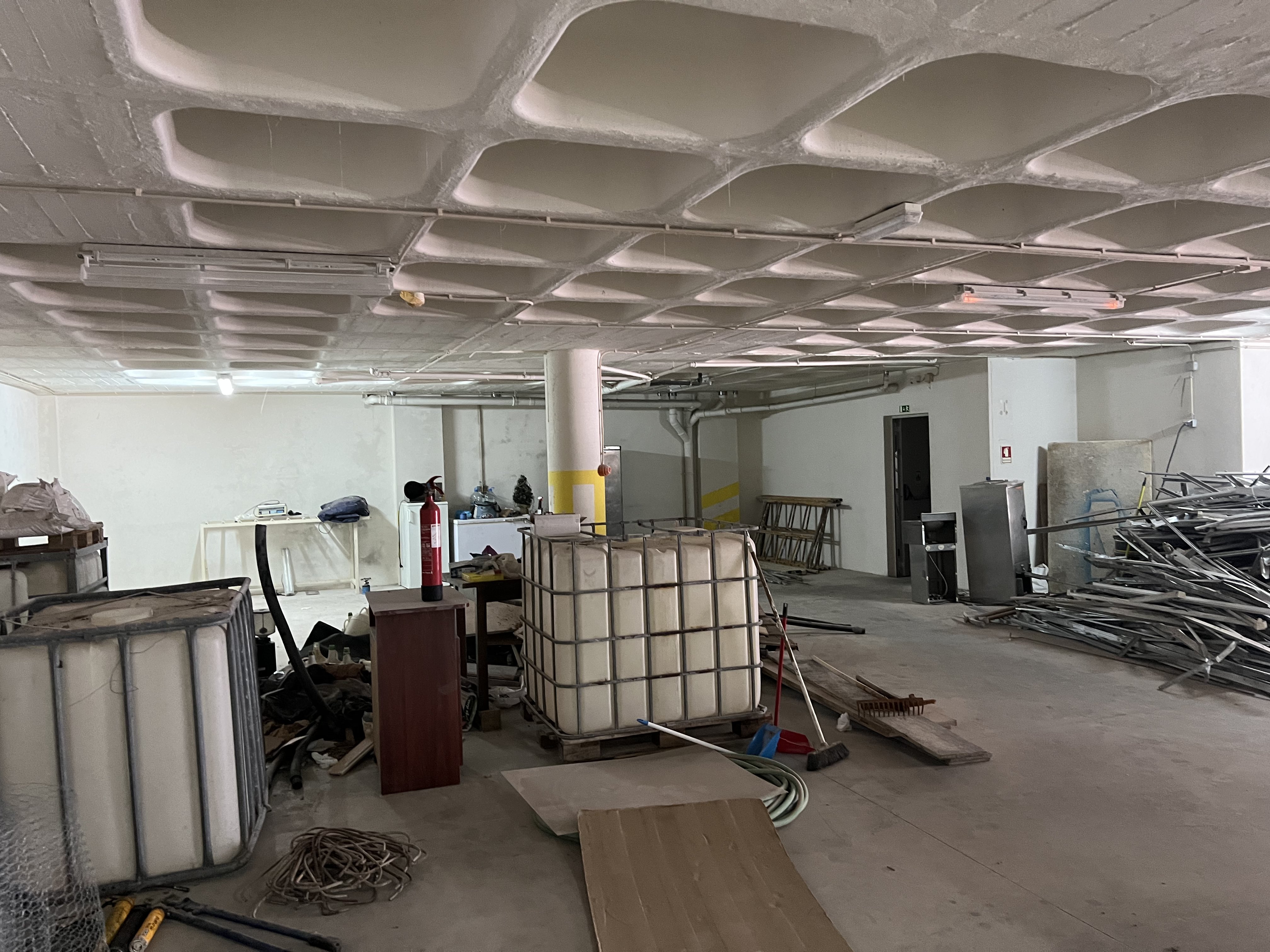 Armazém Rua Casal dos Cavaleiros 1 4