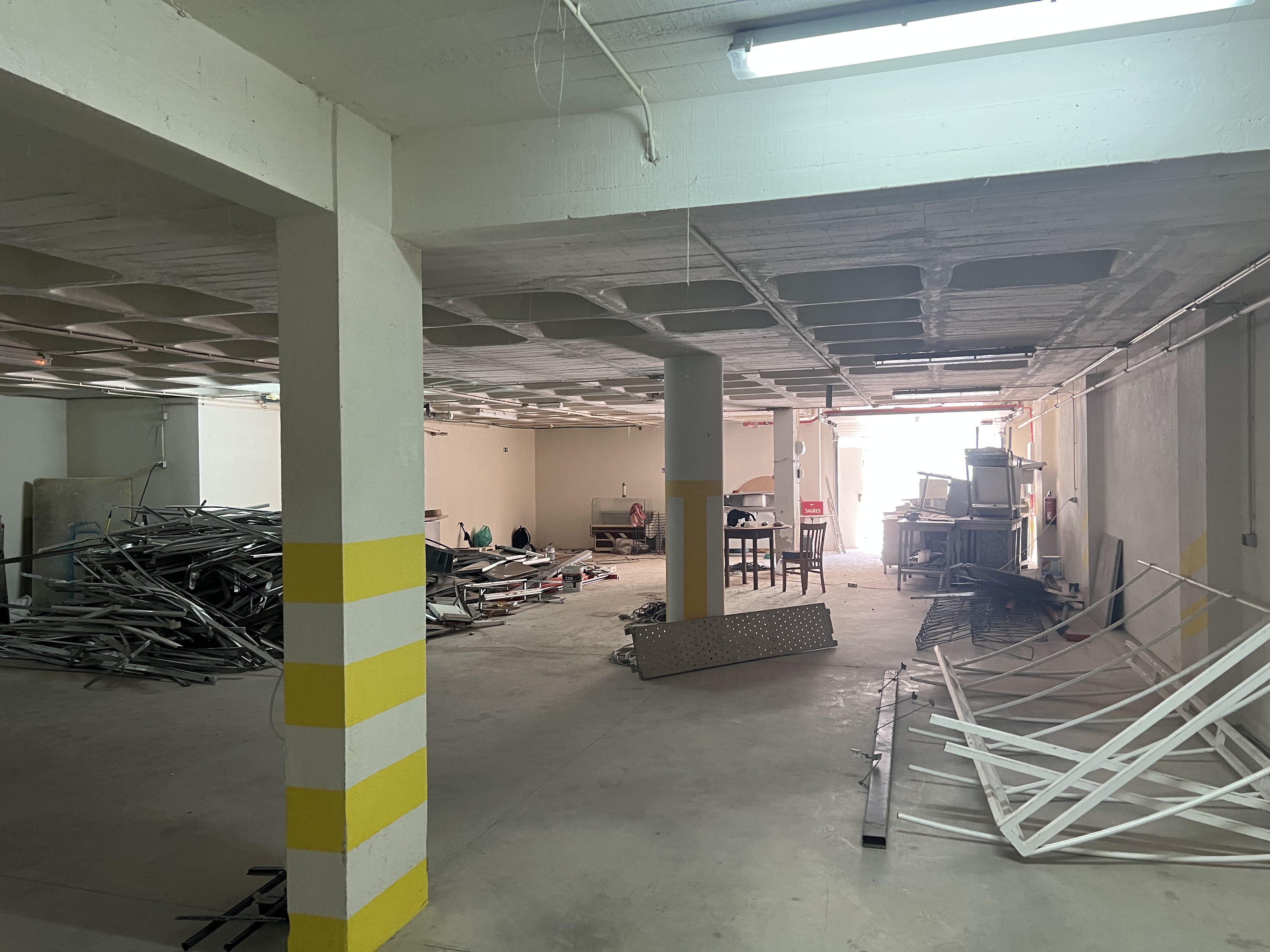 Armazém Rua Casal dos Cavaleiros 1 - Imagem 5